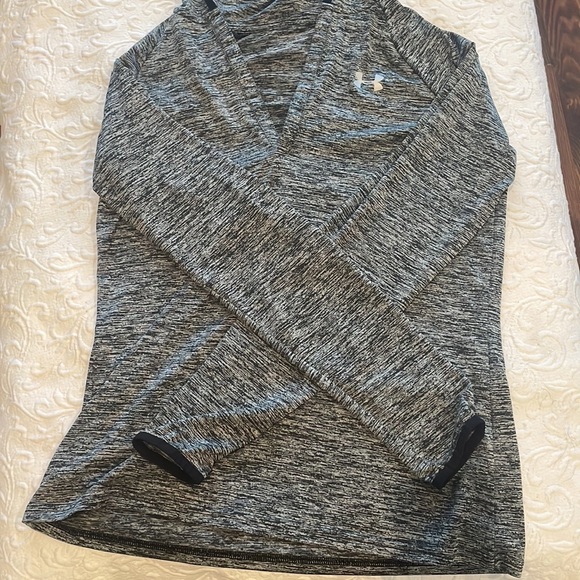 Under armor pullover - Picture 3 of 5